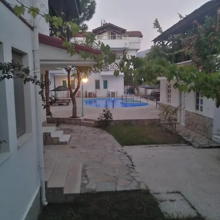 Dalyan Hostel *